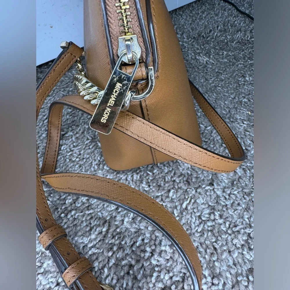 Michael Kors Jet Set Travel Tan Leather Dome Crossbody